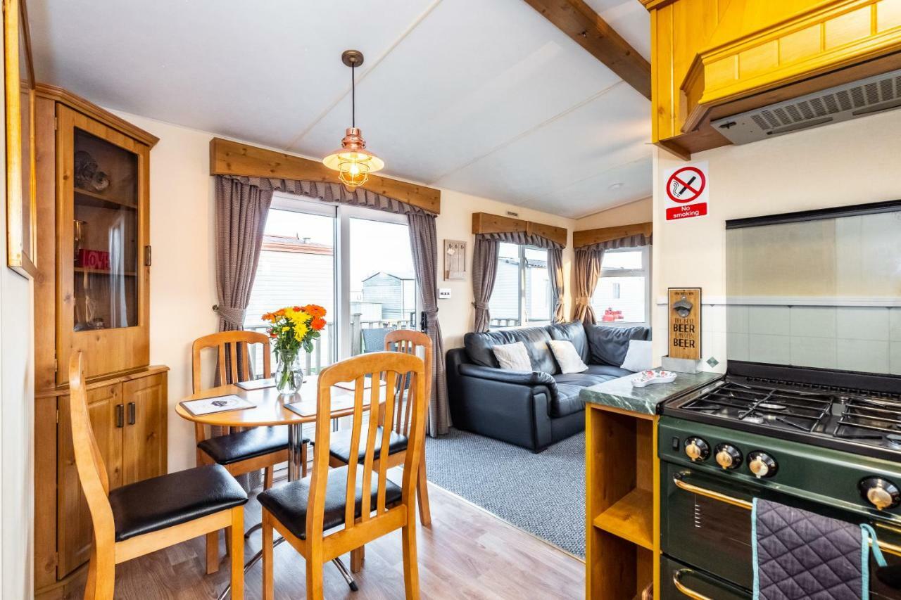 Hotel Caravan Beach Holiday Saint Osyth Exterior foto