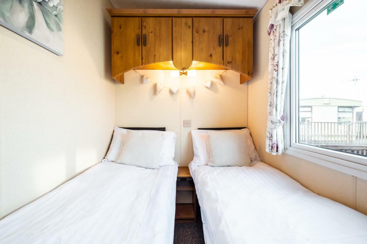 Hotel Caravan Beach Holiday Saint Osyth Exterior foto