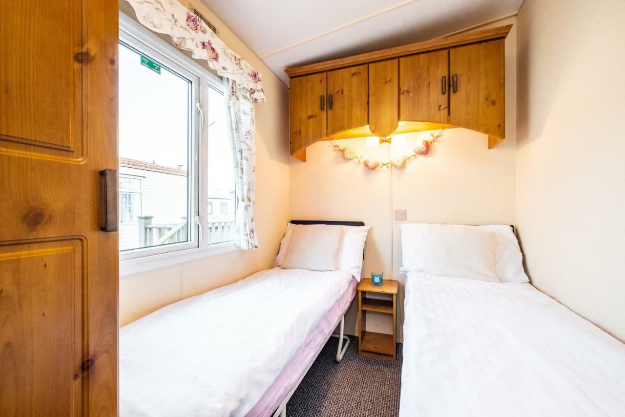 Hotel Caravan Beach Holiday Saint Osyth Exterior foto