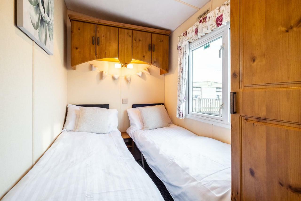 Hotel Caravan Beach Holiday Saint Osyth Exterior foto
