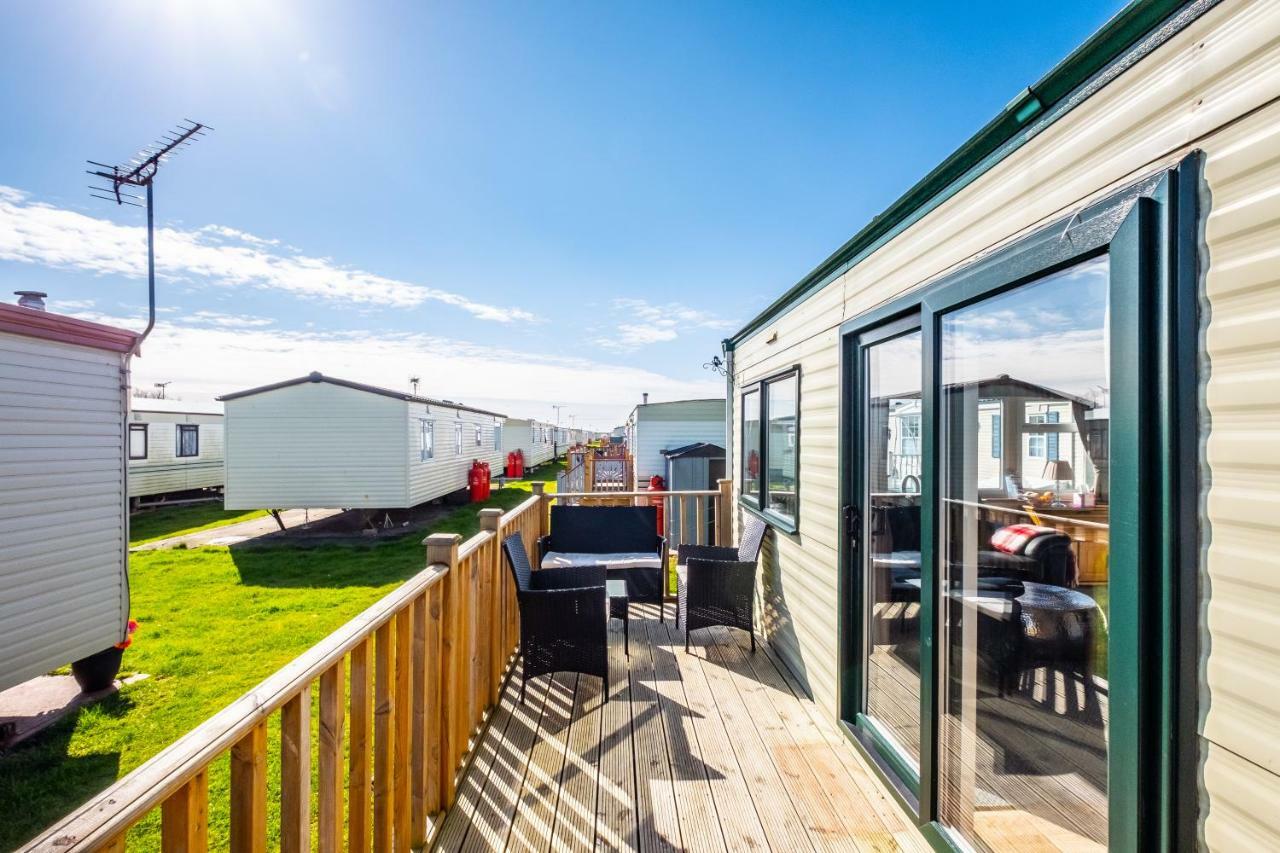 Hotel Caravan Beach Holiday Saint Osyth Exterior foto